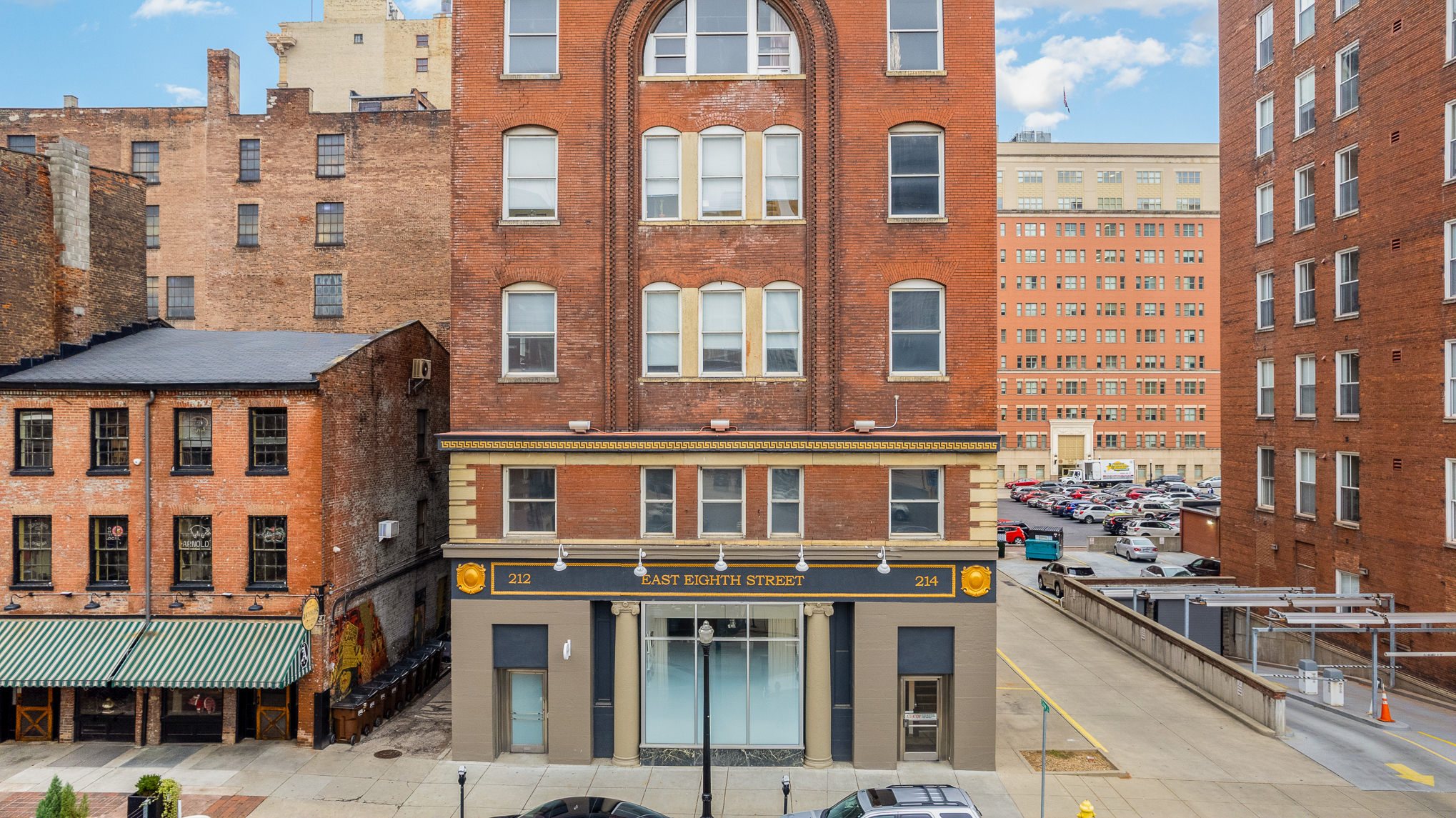 212-214 E 8th St, Cincinnati, OH for Rent