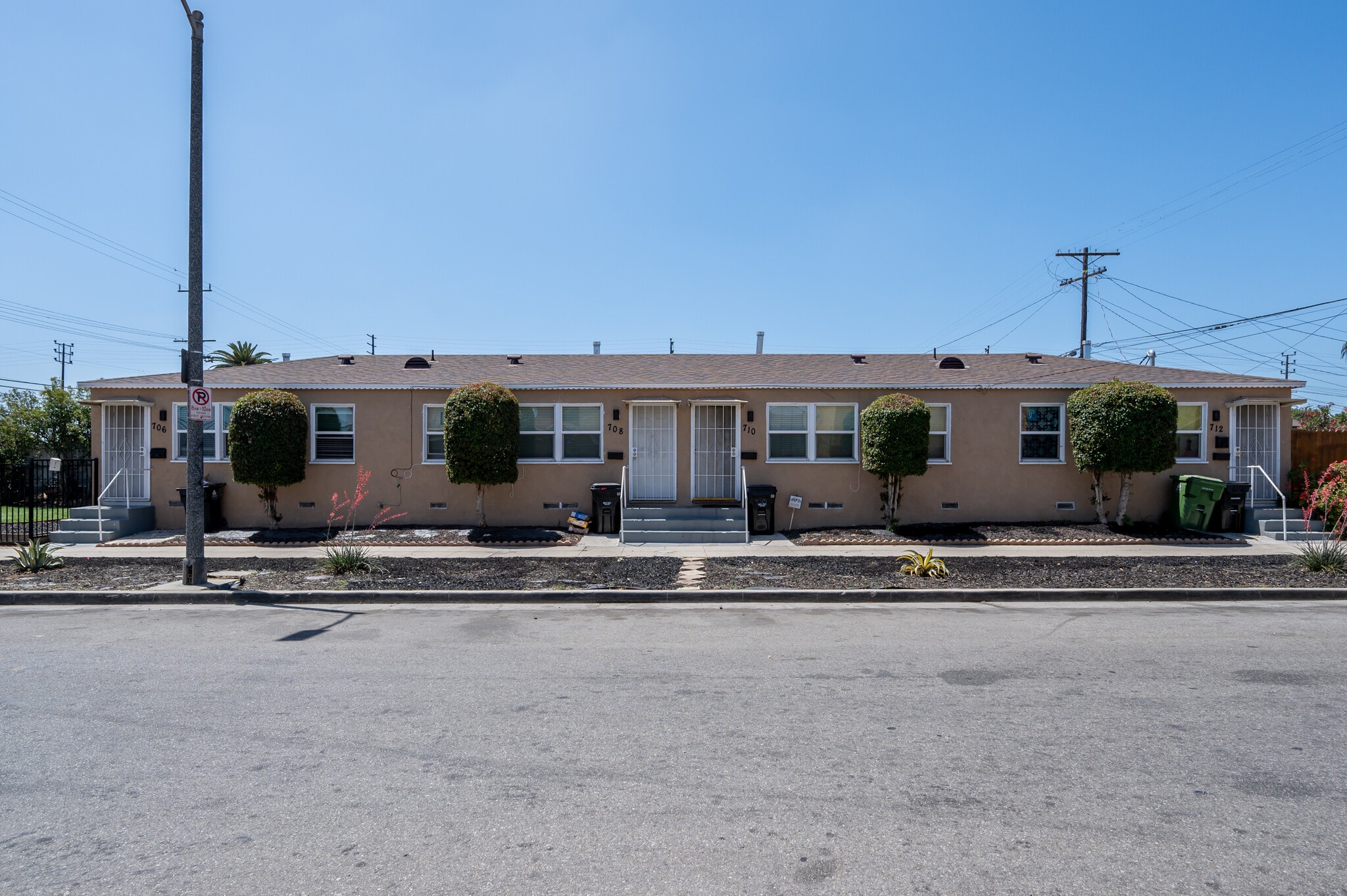 706 W 90th St, Los Angeles, CA for Sale