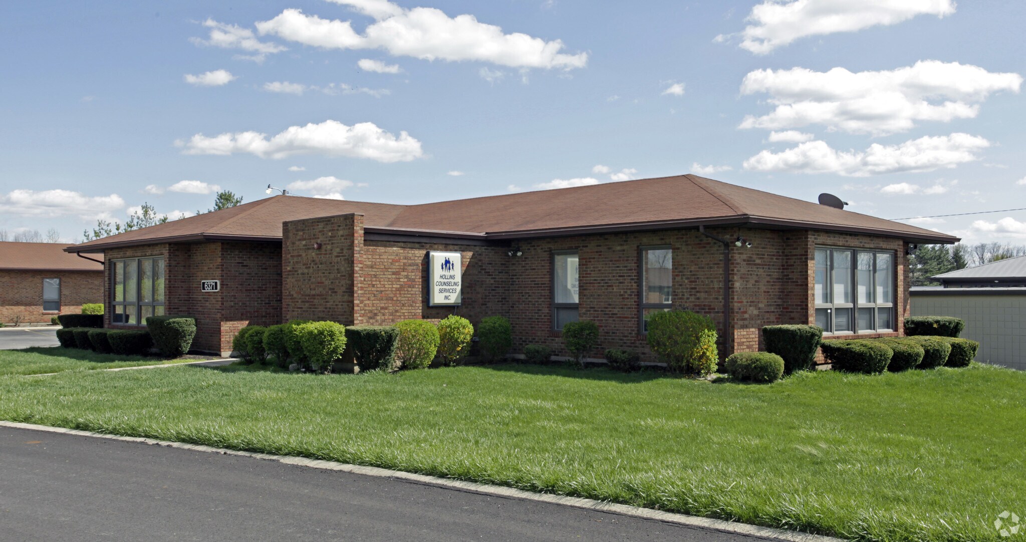 6371 Kittyhawk Dr, Huber Heights, OH for Rent