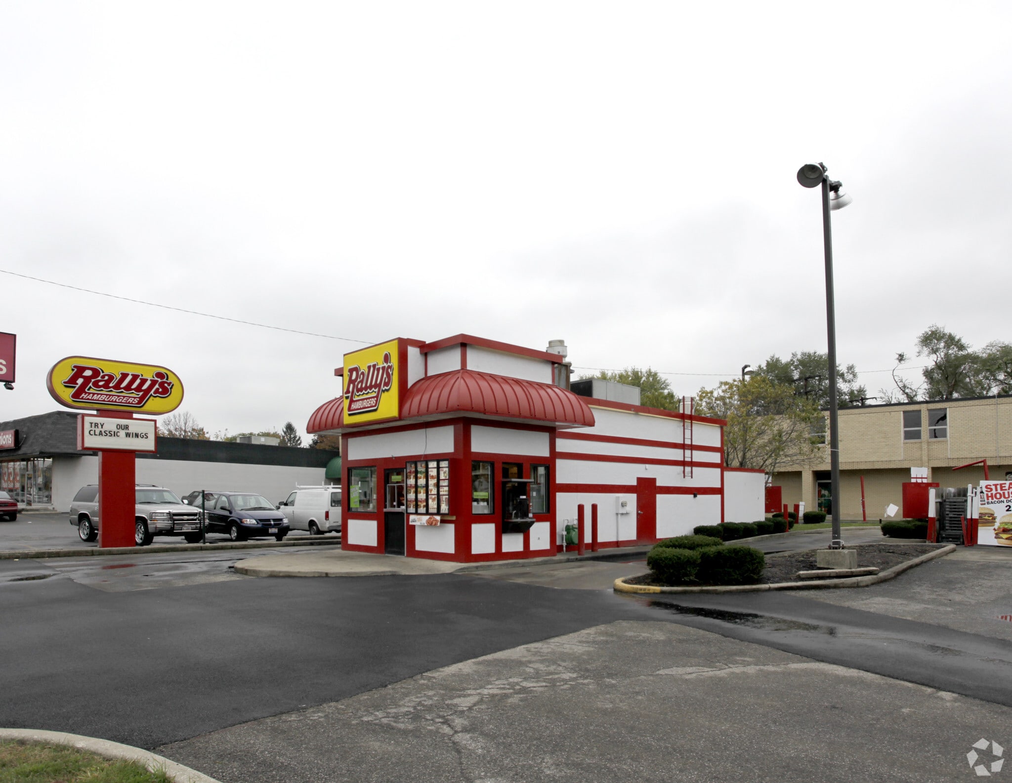 3187 Cleveland Ave, Columbus, OH for Rent