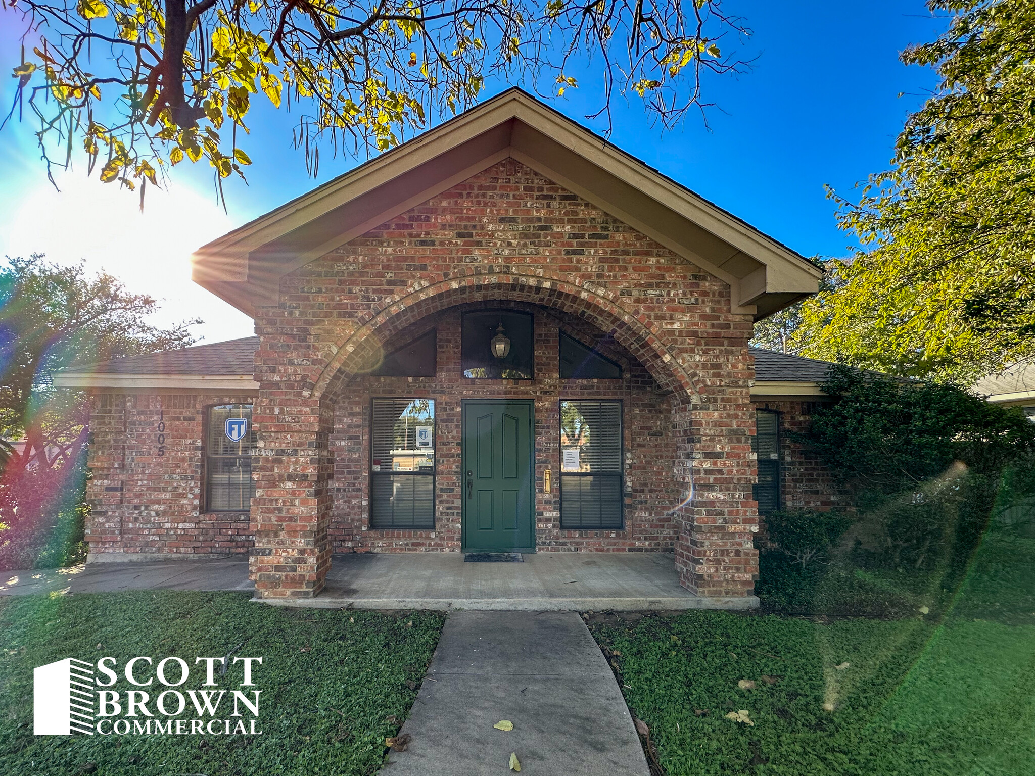 1005 N Elm St, Denton, TX for Rent