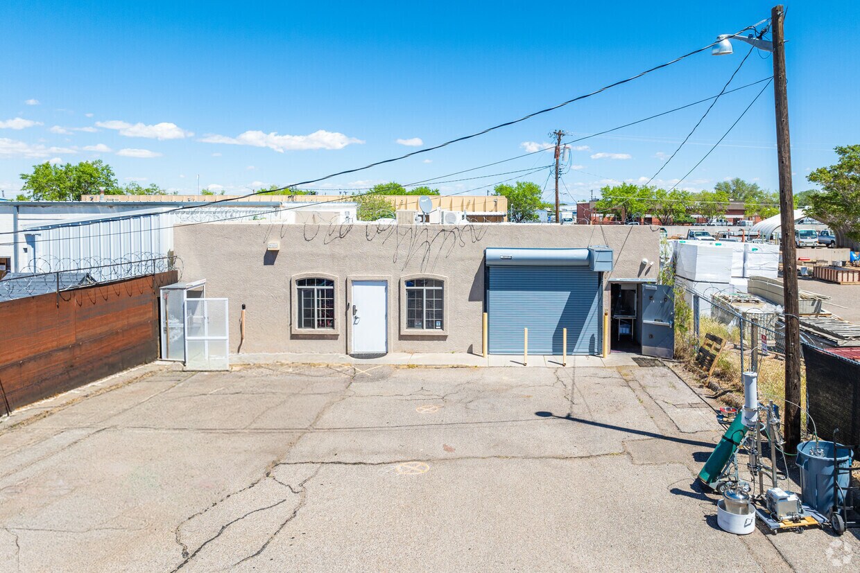 3102 Los Arboles NE ave, Albuquerque, NM for Sale