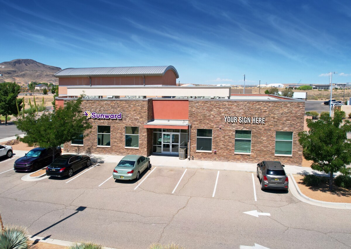 2700 Palmilla Rd, Los Lunas, NM for Rent