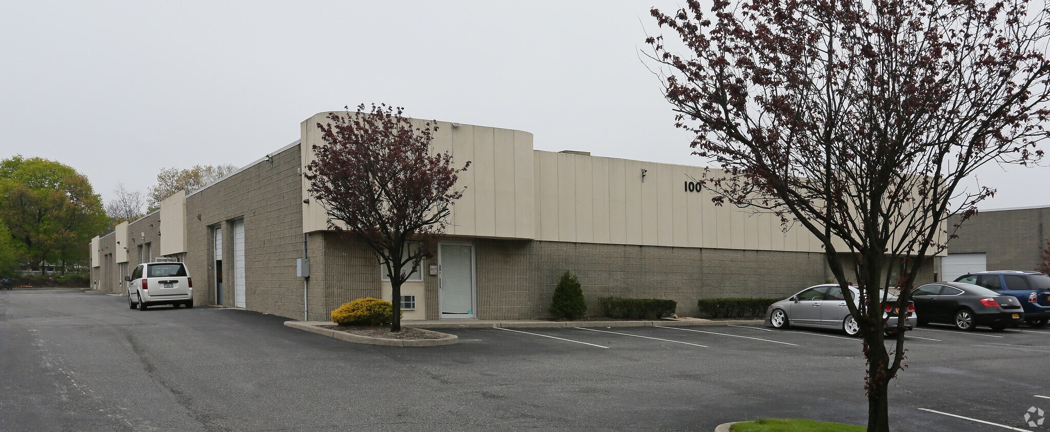 100 Knickerbocker Ave Bohemia, NY 11716 Industrial Property for Lease