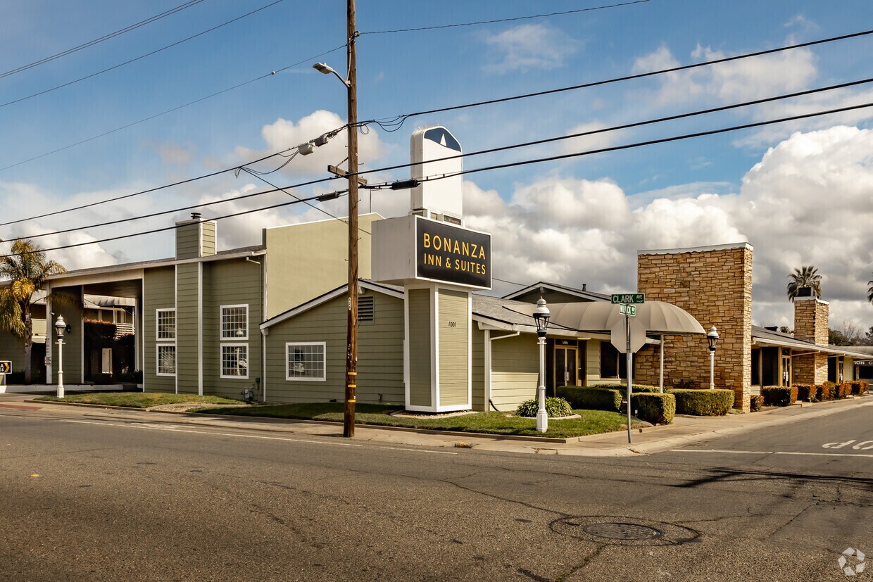 1001 Clark Ave, Yuba City, CA for Rent