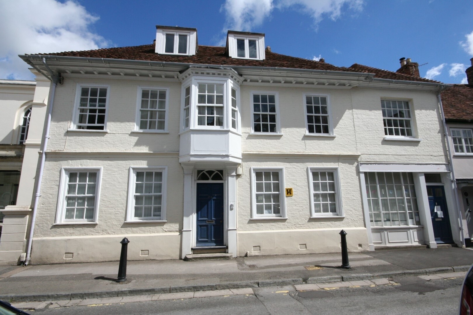 24 St Edmunds Church St, Salisbury, WIL for Rent