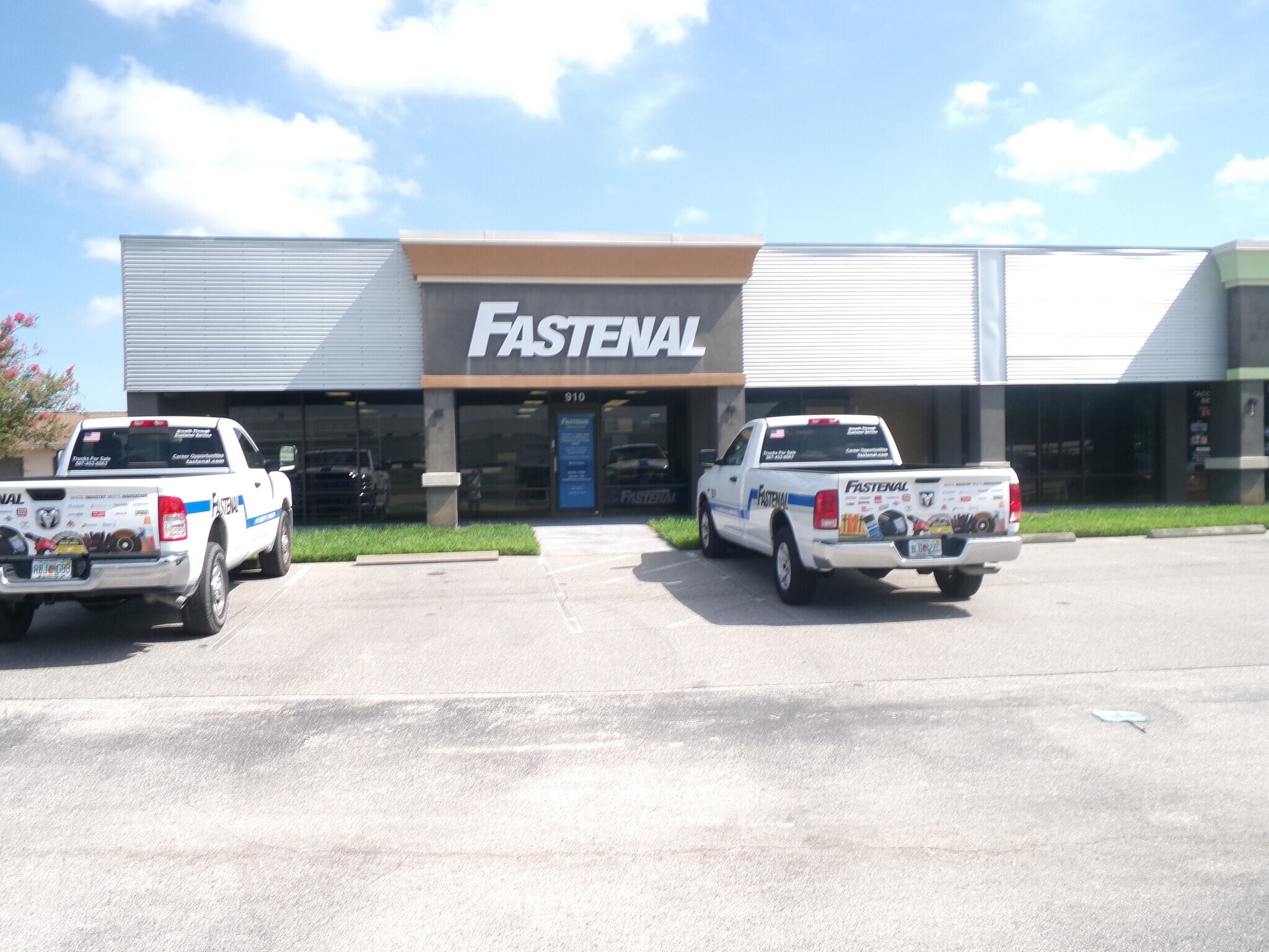 904-910 Magnolia Ave, Auburndale, FL for Rent