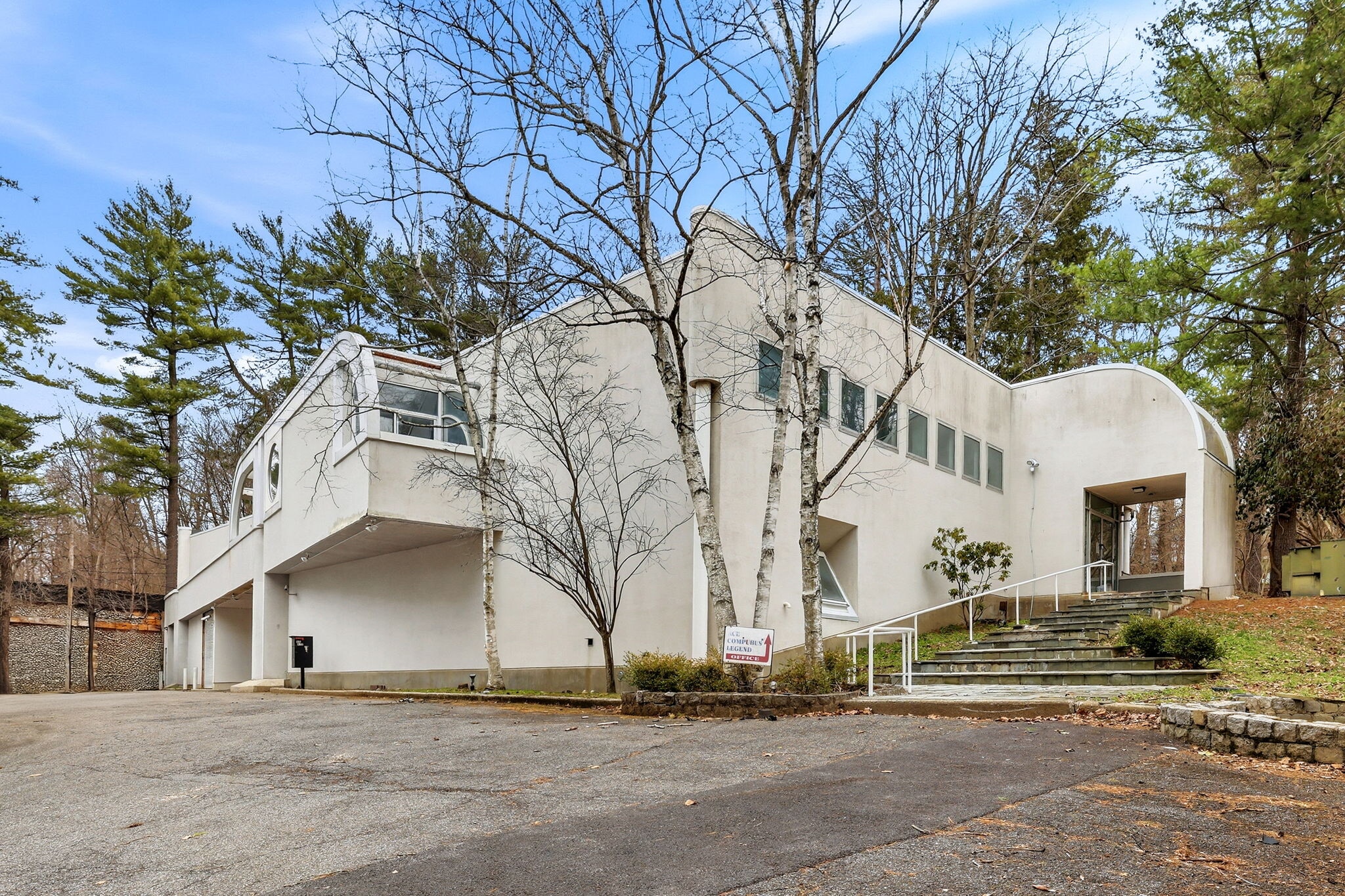 140 Old Saw Mill River Rd, Hawthorne, NY for Sale