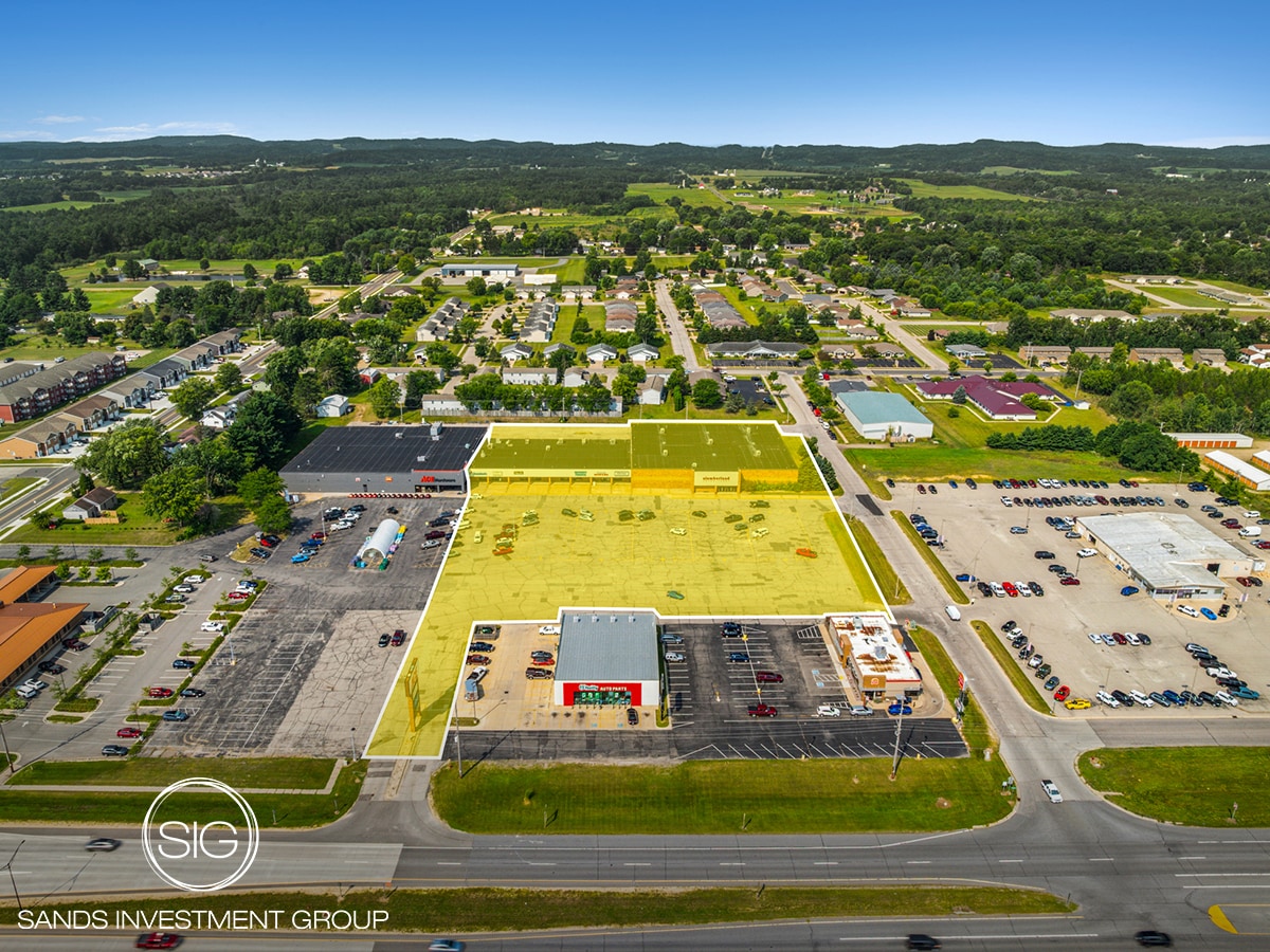 1110-1122 N Superior Ave, Tomah, WI for Sale