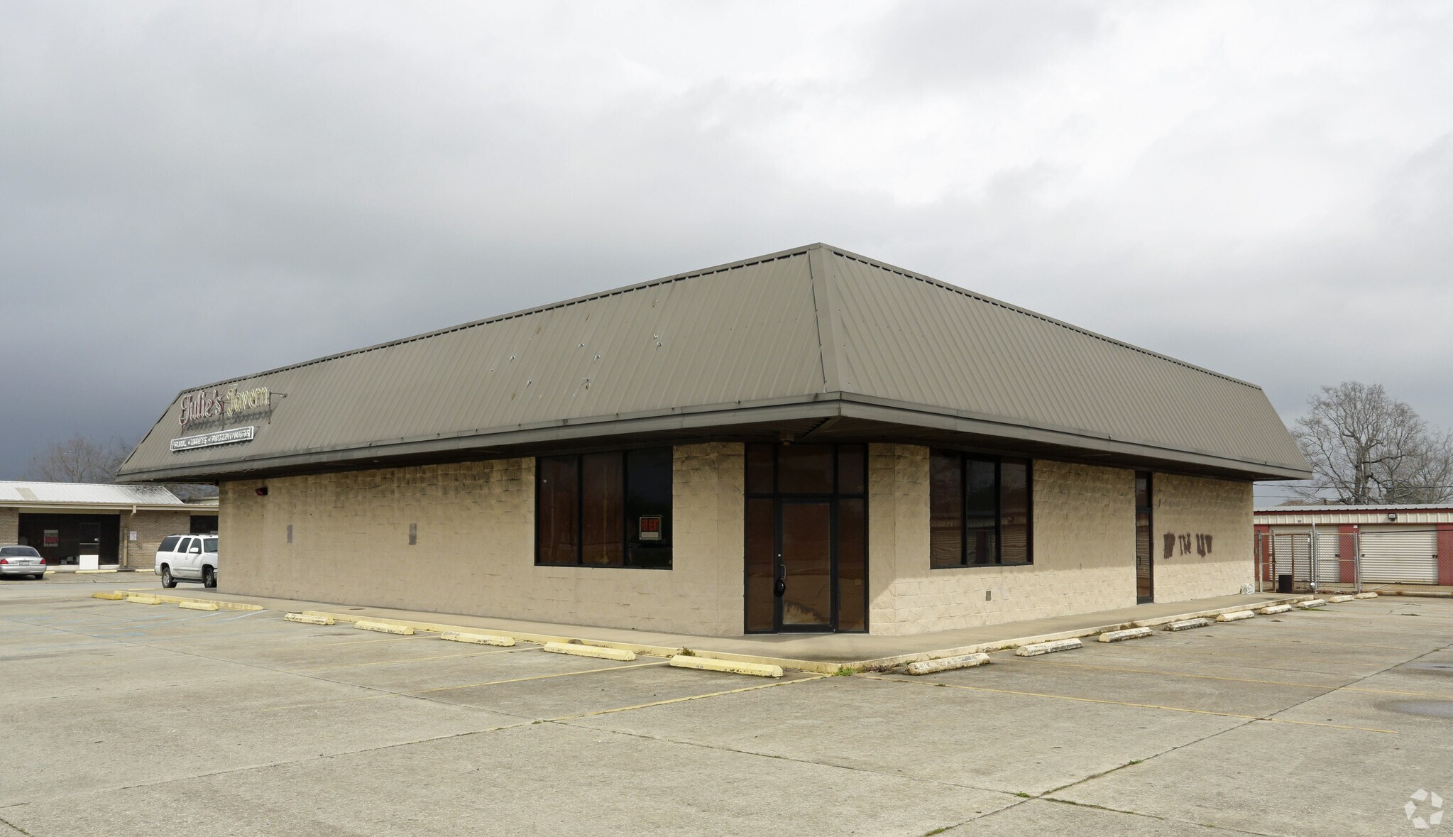 8431 W St Bernard Hwy, Chalmette, LA for Sale