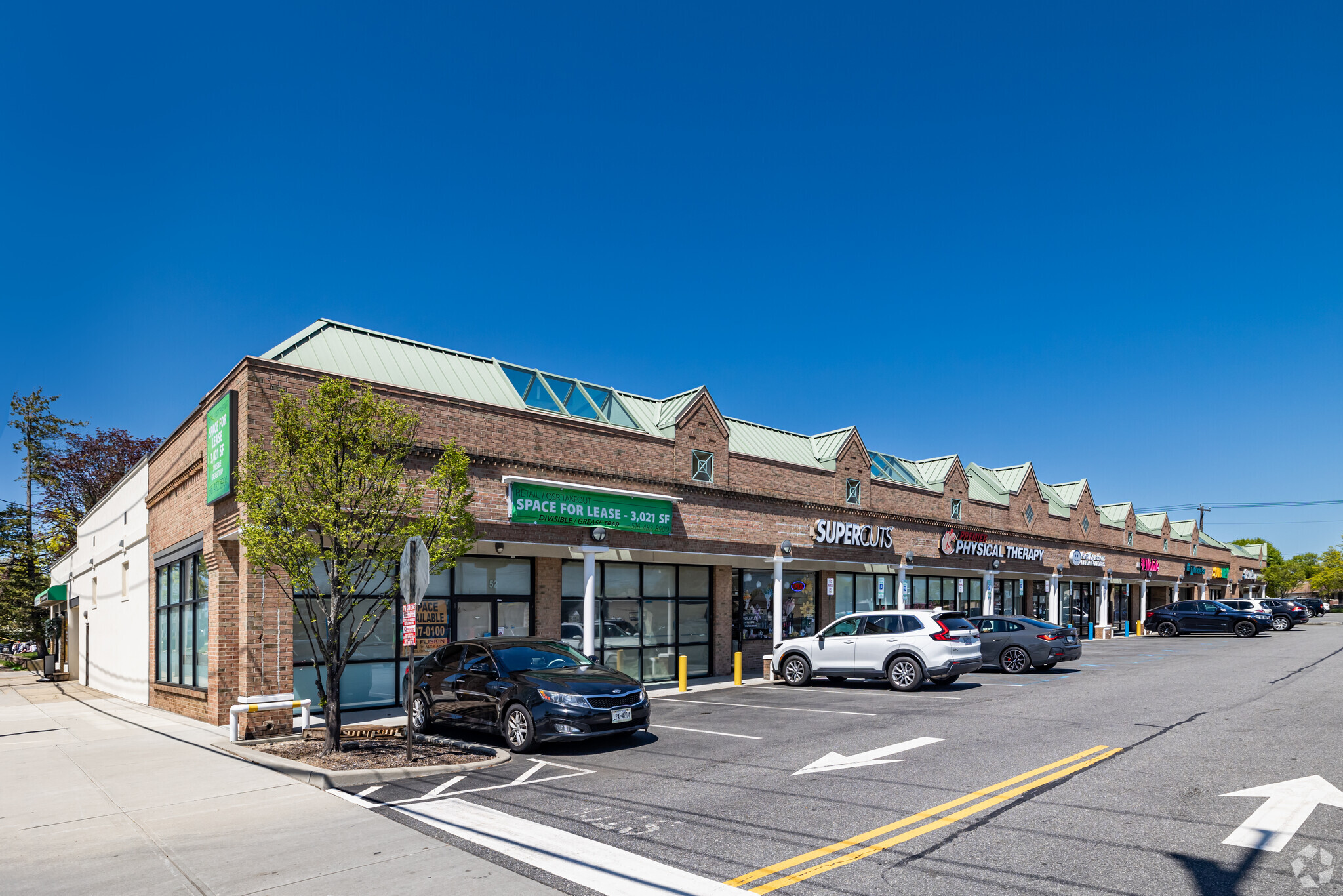 52-66 E Sunrise Hwy, Lindenhurst, NY for Rent
