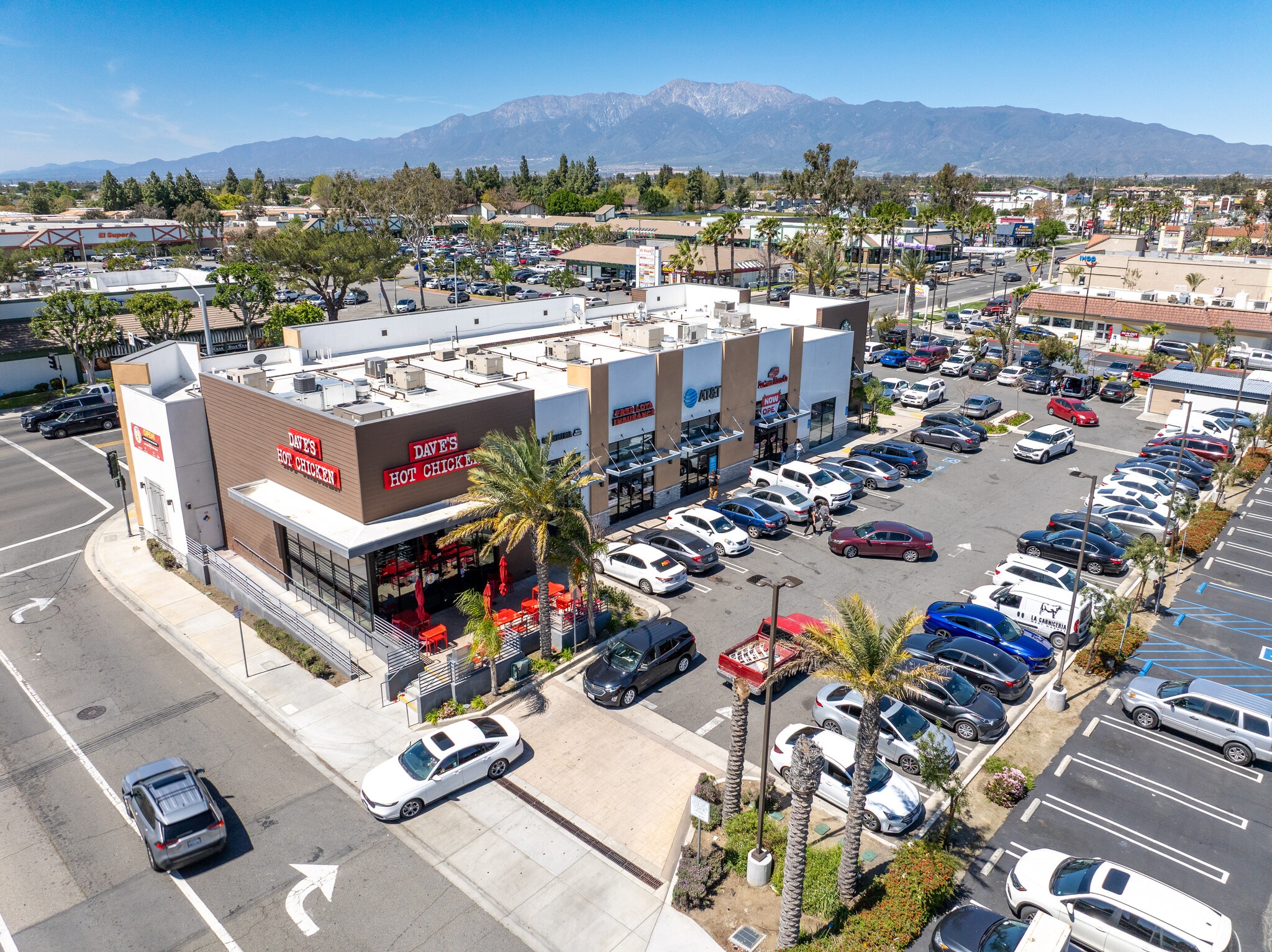 9885 Sierra Ave, Fontana, CA for Rent