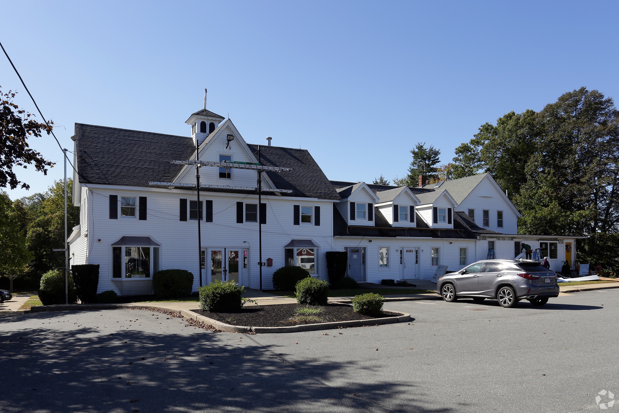 77 State Rd, Dartmouth, MA for Rent