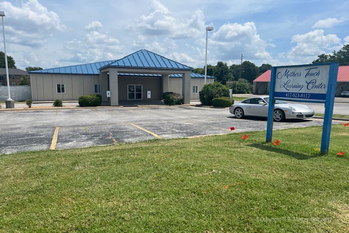 3386 S Scenic Ave, Springfield, MO for Sale