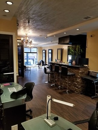 Brooklyn, NY Retail - 307 Brighton Beach Ave