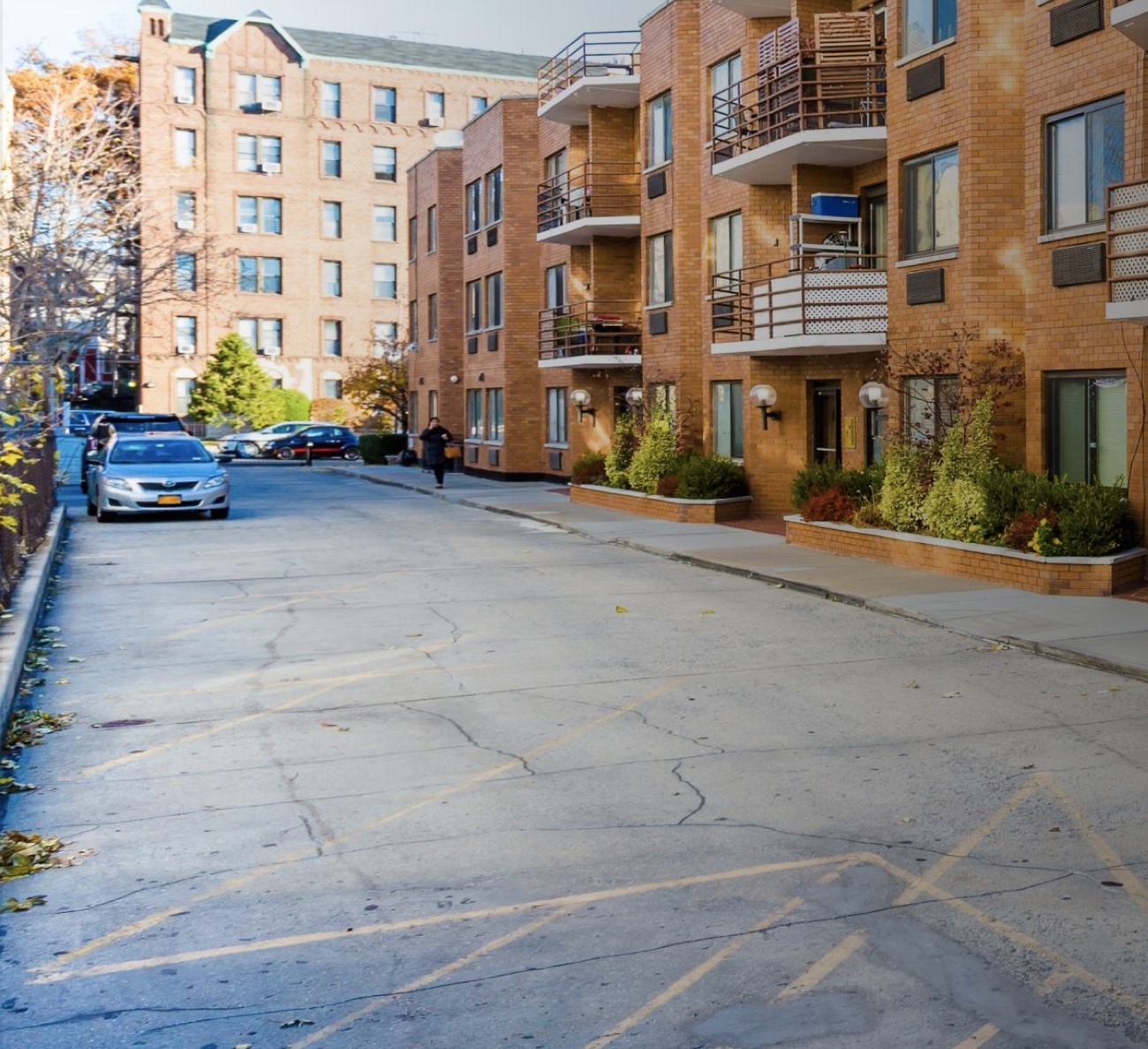 11940 Metropolitan Ave, Kew Gardens, NY for Rent
