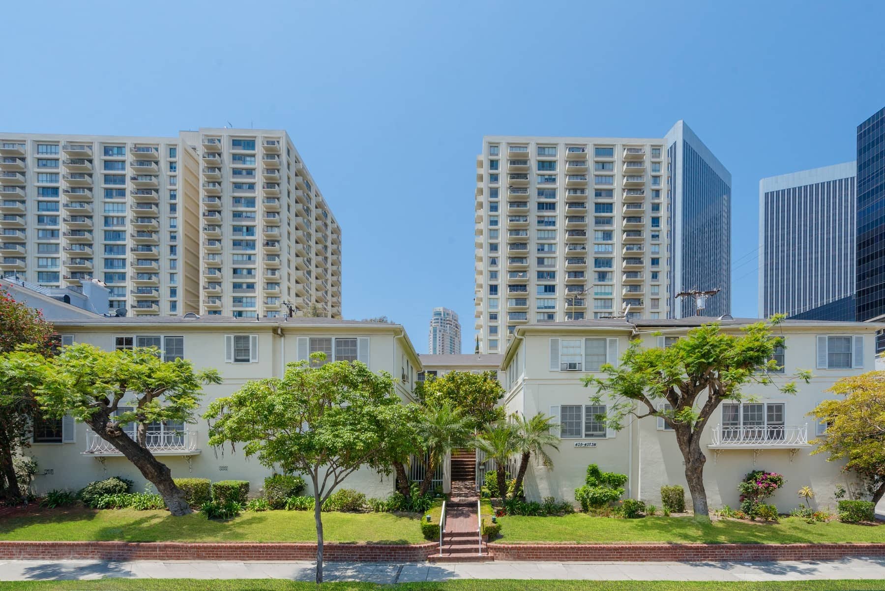 405-411 1/2 Shirley Pl, Beverly Hills, CA for Sale