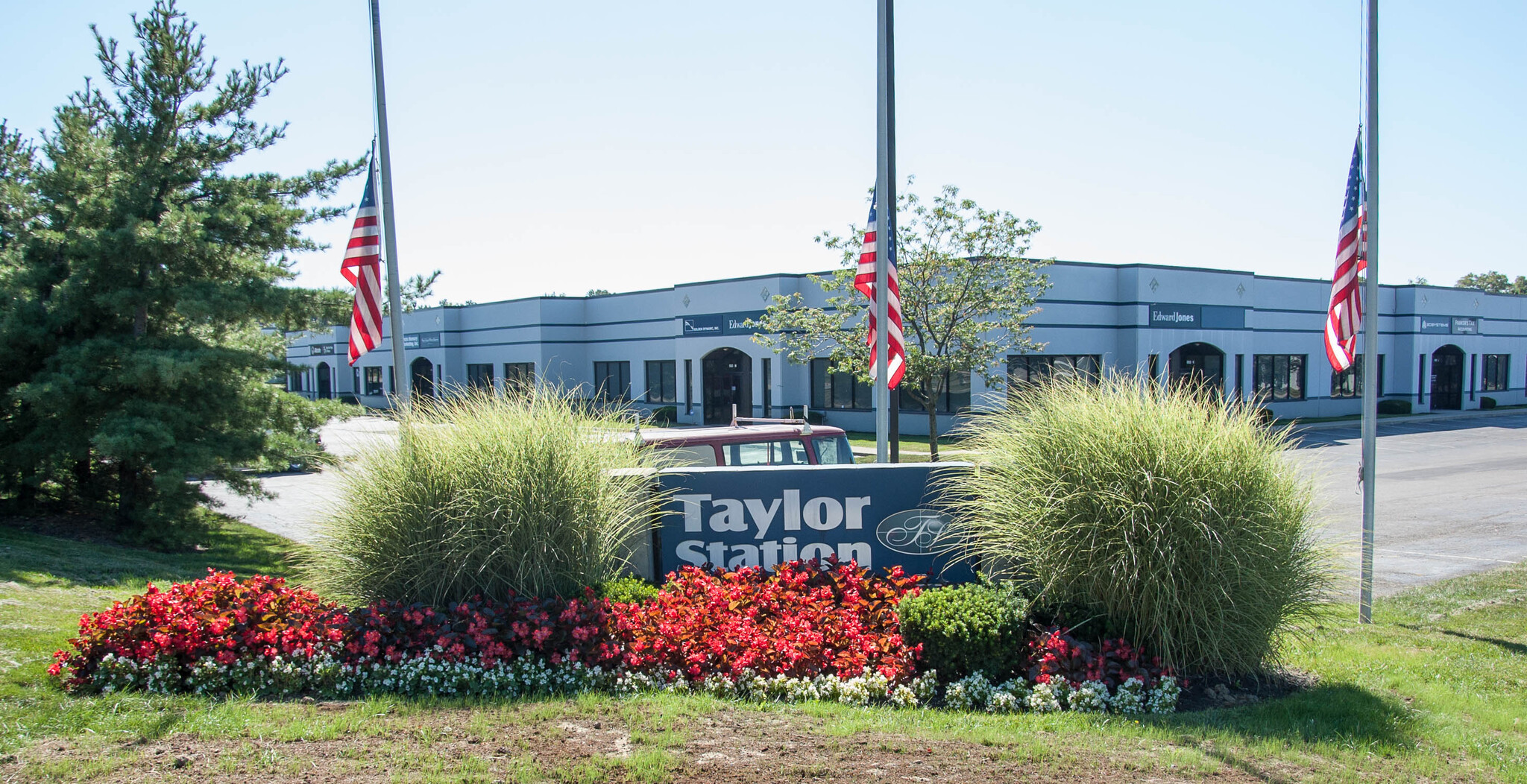 950 Taylor Station Rd, Gahanna, OH for Rent