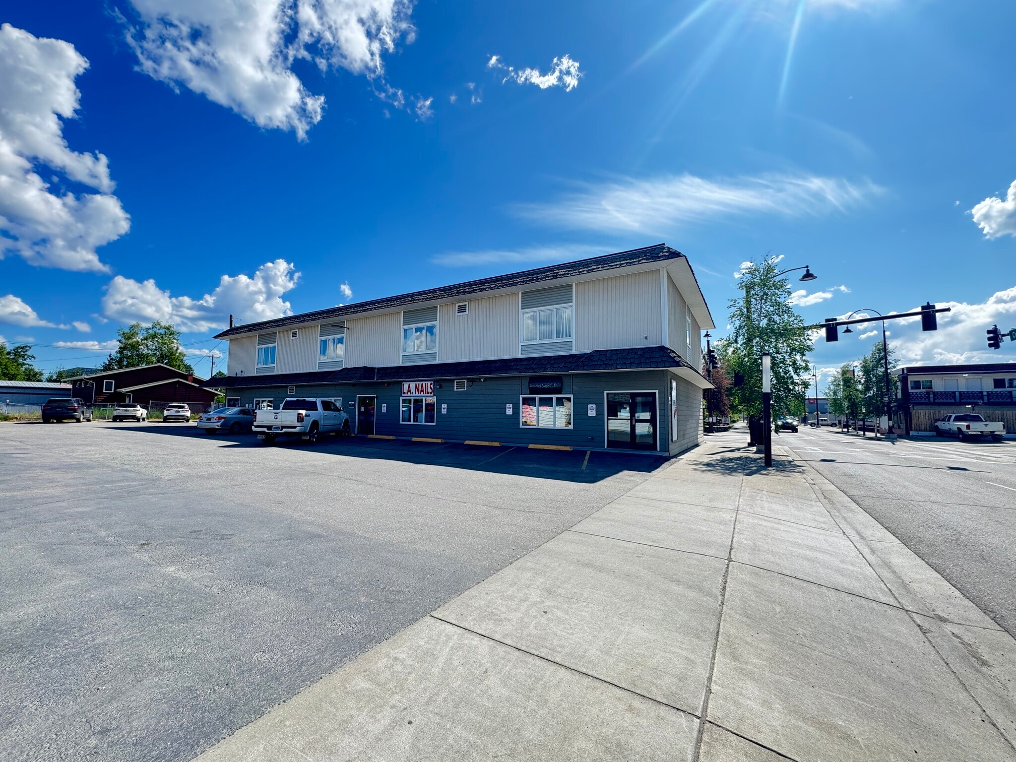 909-911 Cushman St, Fairbanks, AK for Sale