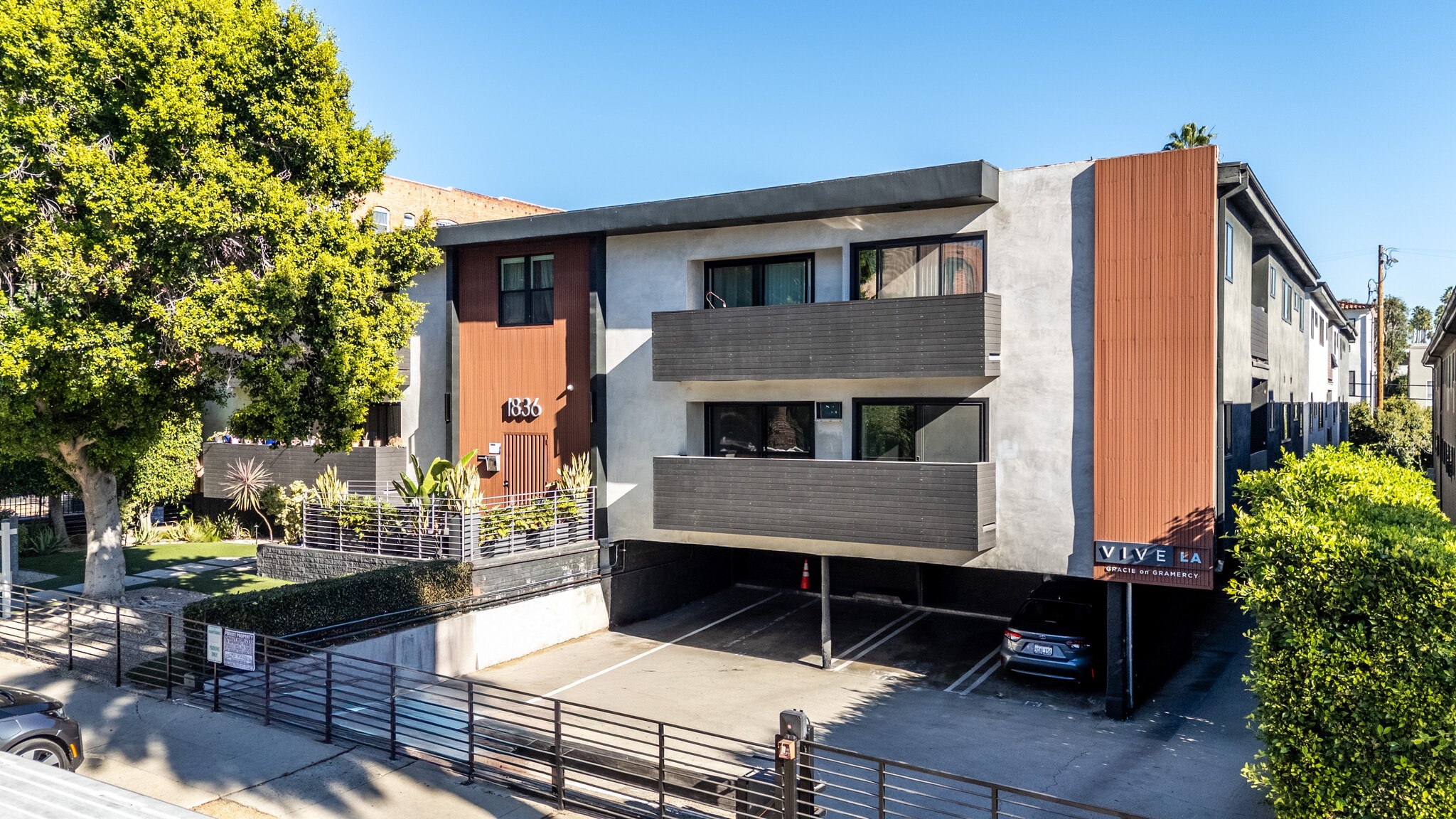 1836 N Gramercy Pl, Los Angeles, CA for Sale