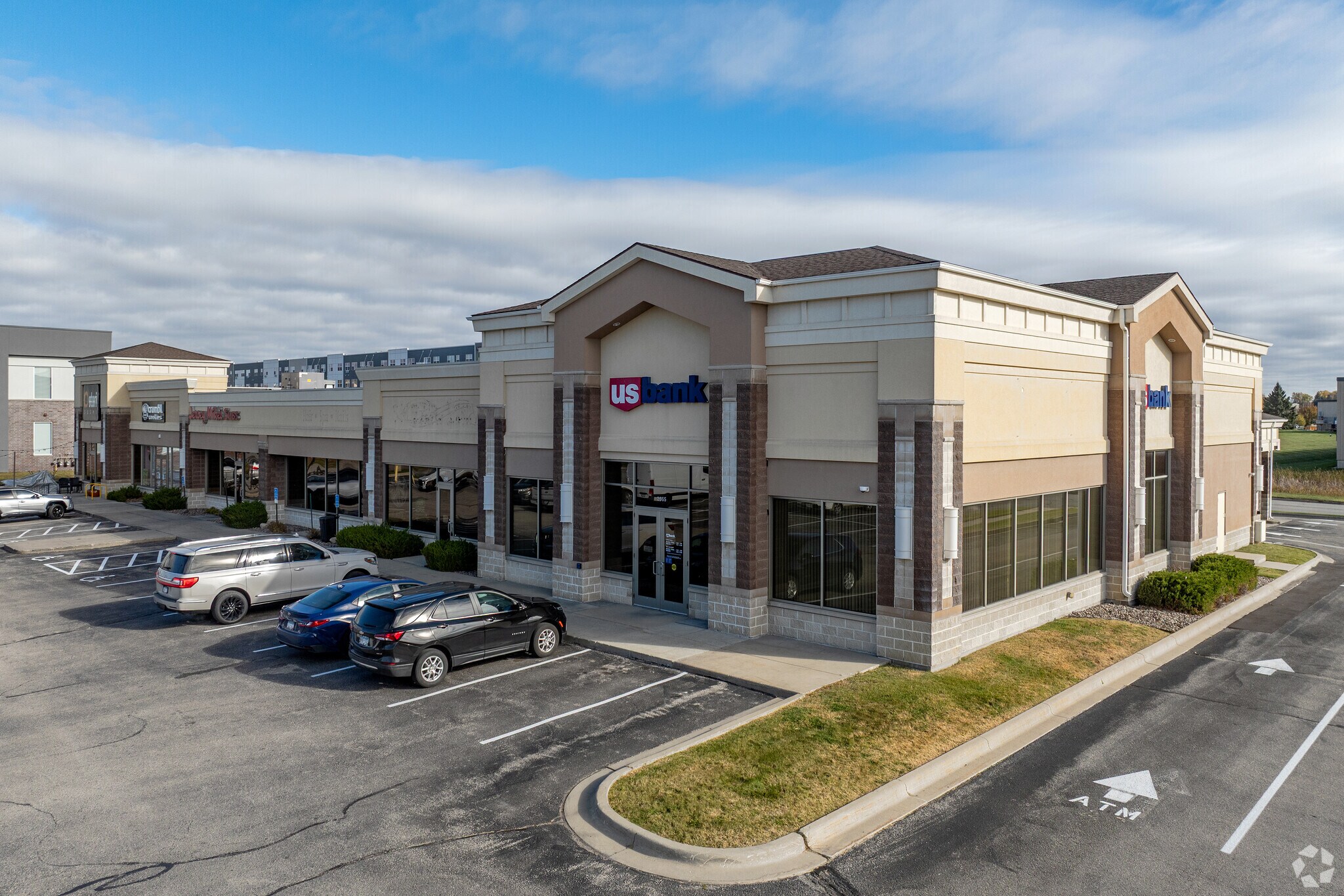 2665 Commerce Dr NW, Rochester, MN for Rent