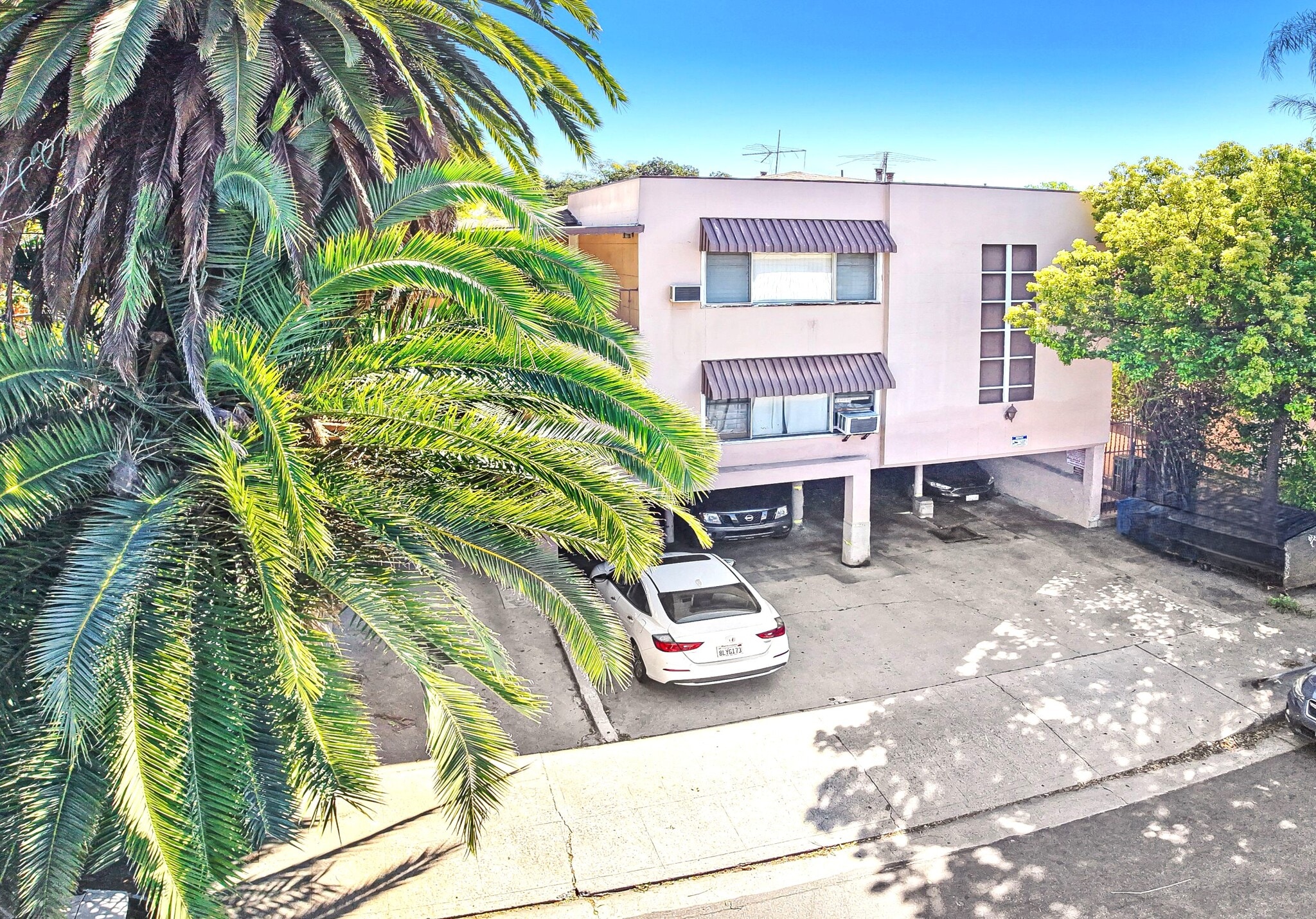 1352 N Las Palmas Ave, Los Angeles, CA for Sale