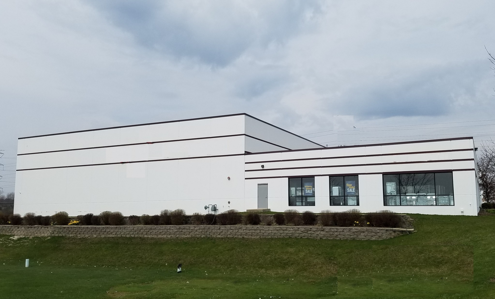 3300 16th St, Zion, IL for Sale