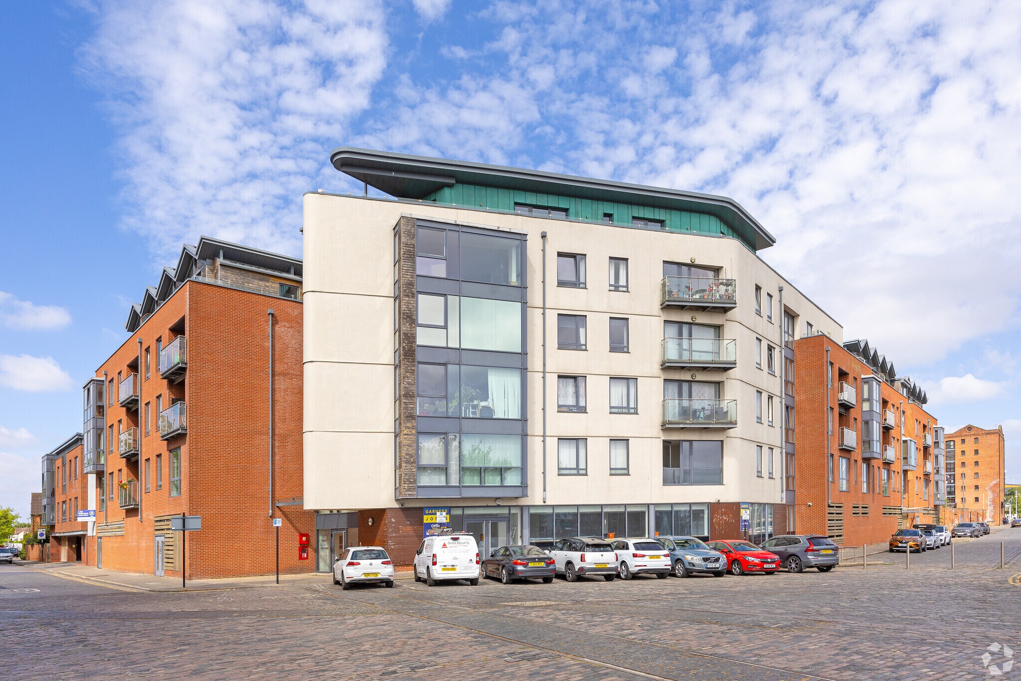 Railway St, Hull, NHS for Sale