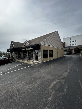 1909 Mineral Spg Ave  
