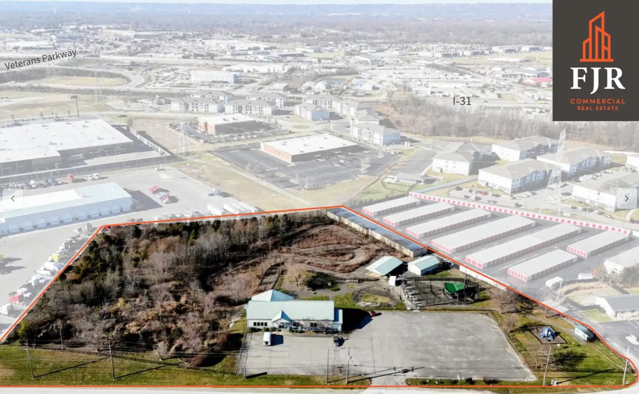 4601 Hamburg Pike, Jeffersonville, IN for Rent