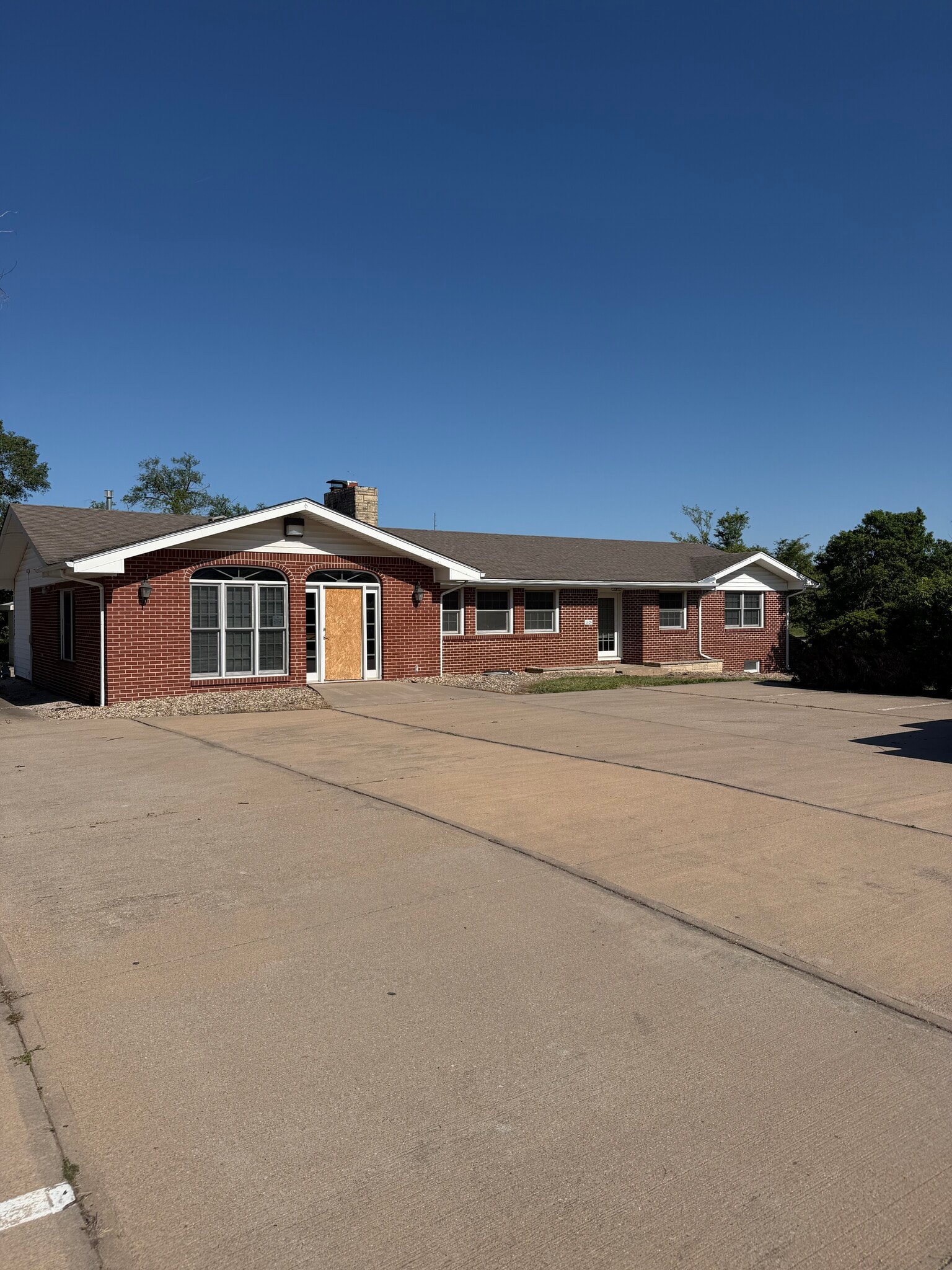 1926 N Andover Rd, Andover, KS for Sale