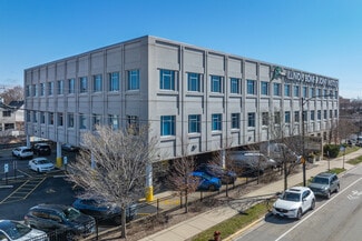 Chicago, IL Office/Medical - 2923 N California Ave