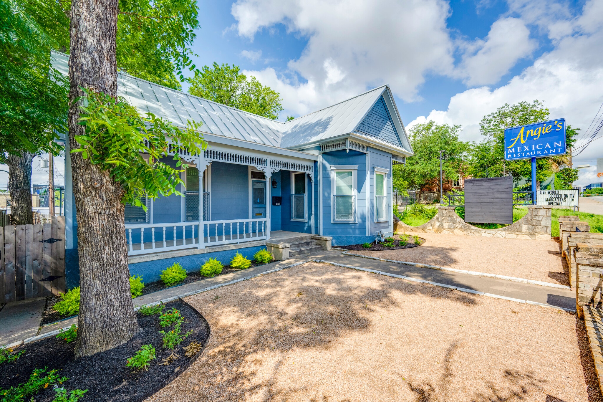 1309 E 7th St, Austin, TX for Sale
