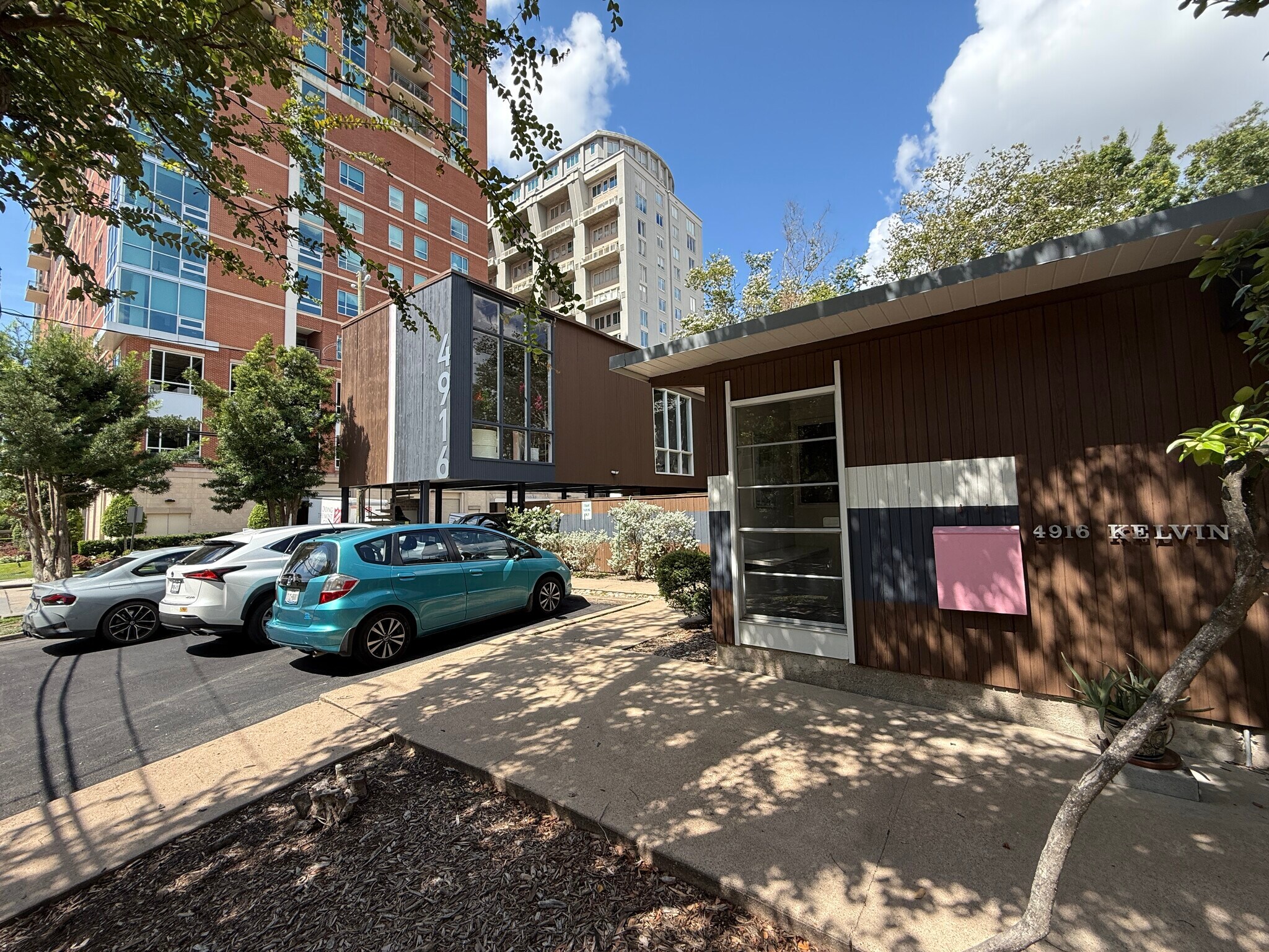 4916 Kelvin Dr, Houston, TX for Sale