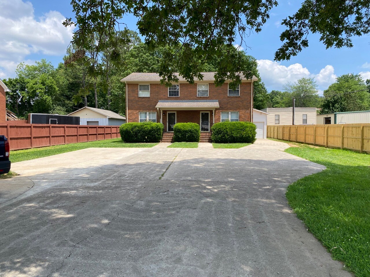 1775 Jeff Rd NW, Huntsville, AL for Rent