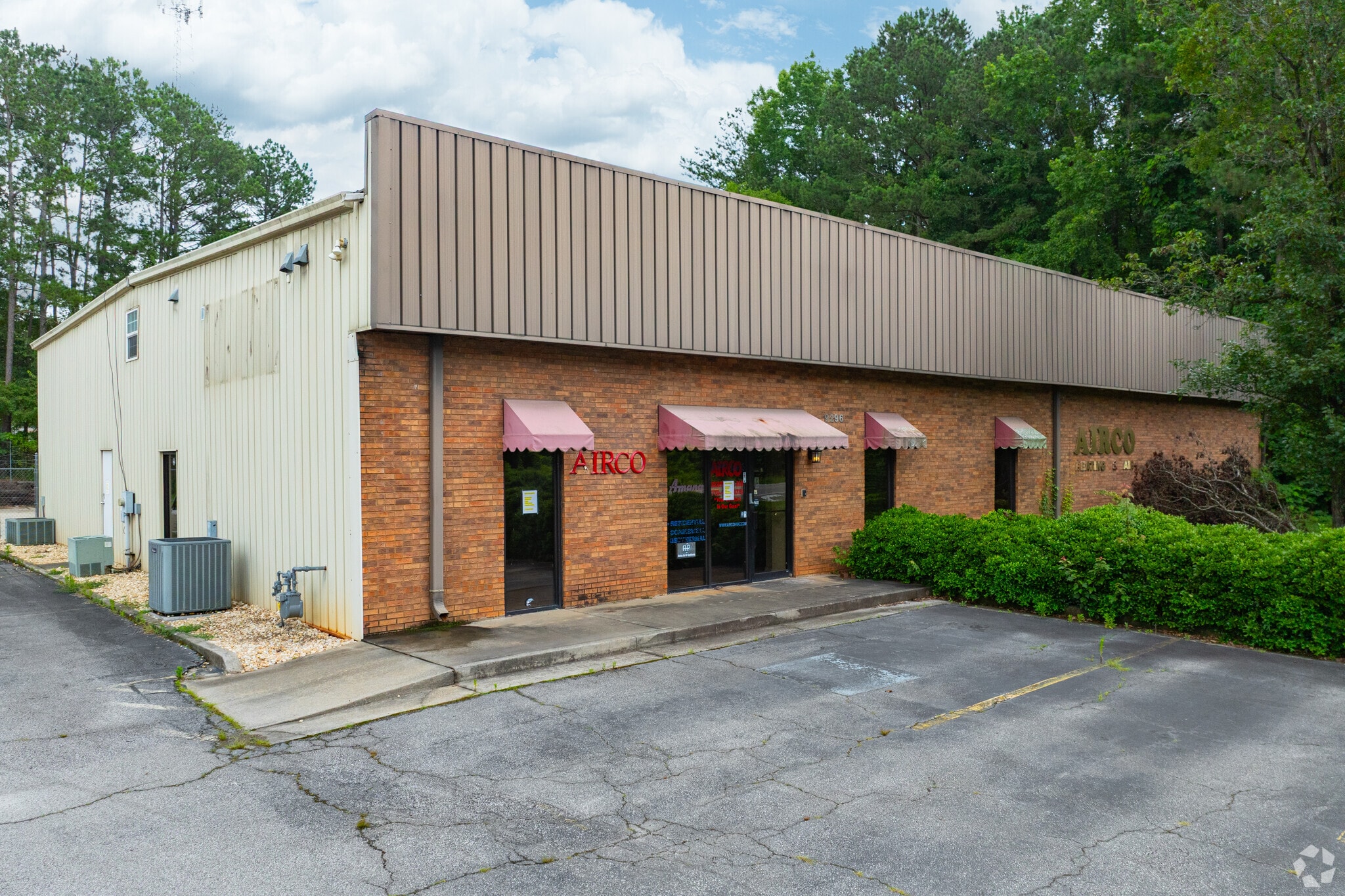 9296 S Main St, Jonesboro, GA for Sale
