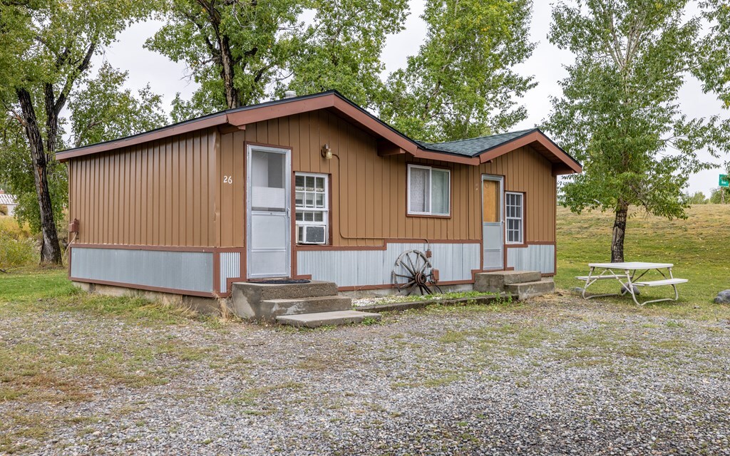 1702 State St, Meeteetse, WY for Sale