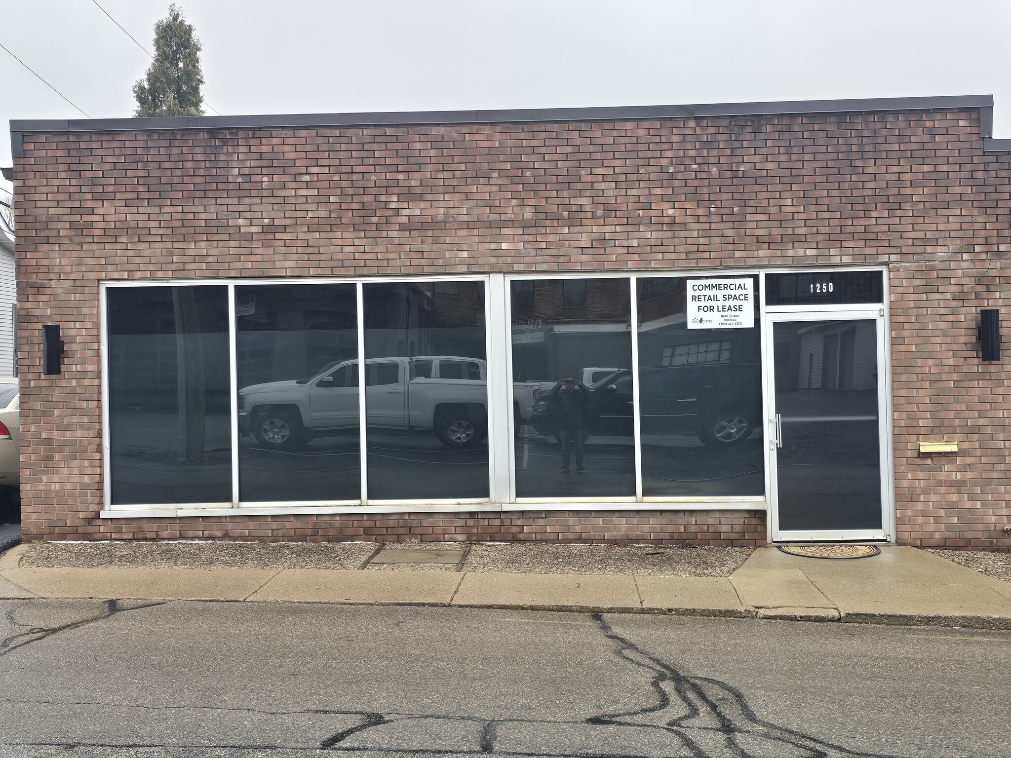 1250 Jackson St, Columbus, IN for Rent