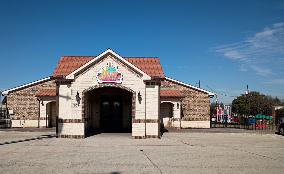 707 Center Ridge Dr, Duncanville, TX for Sale