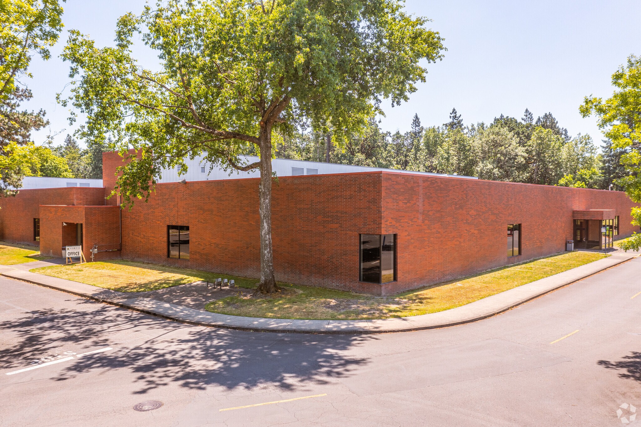 26600 SW Parkway Ave, Wilsonville, OR for Rent
