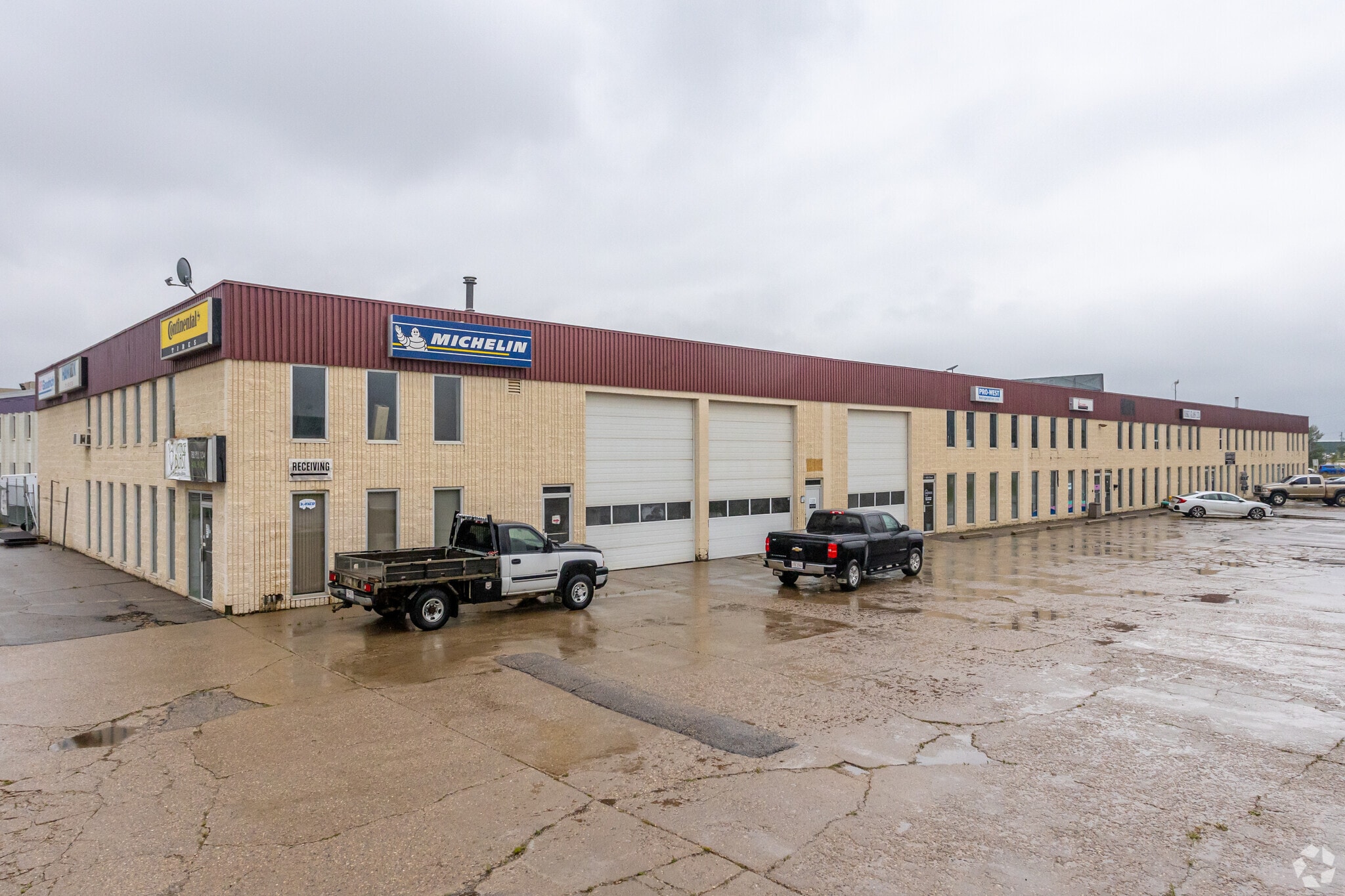 1408 8th St, Nisku, AB for Sale