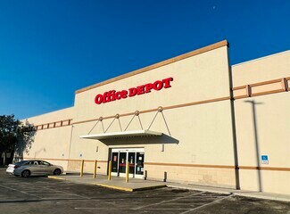 Miami, FL Retail - 3600 Le Jeune Rd