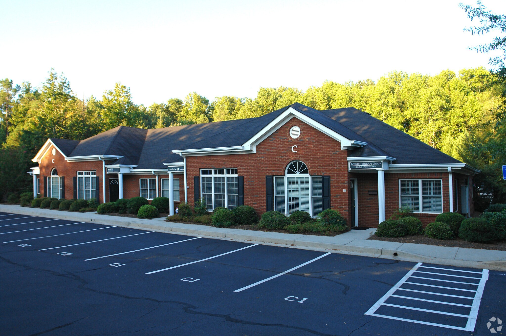 500 Sun Valley Dr Roswell, GA 30076 Office Property for Lease on