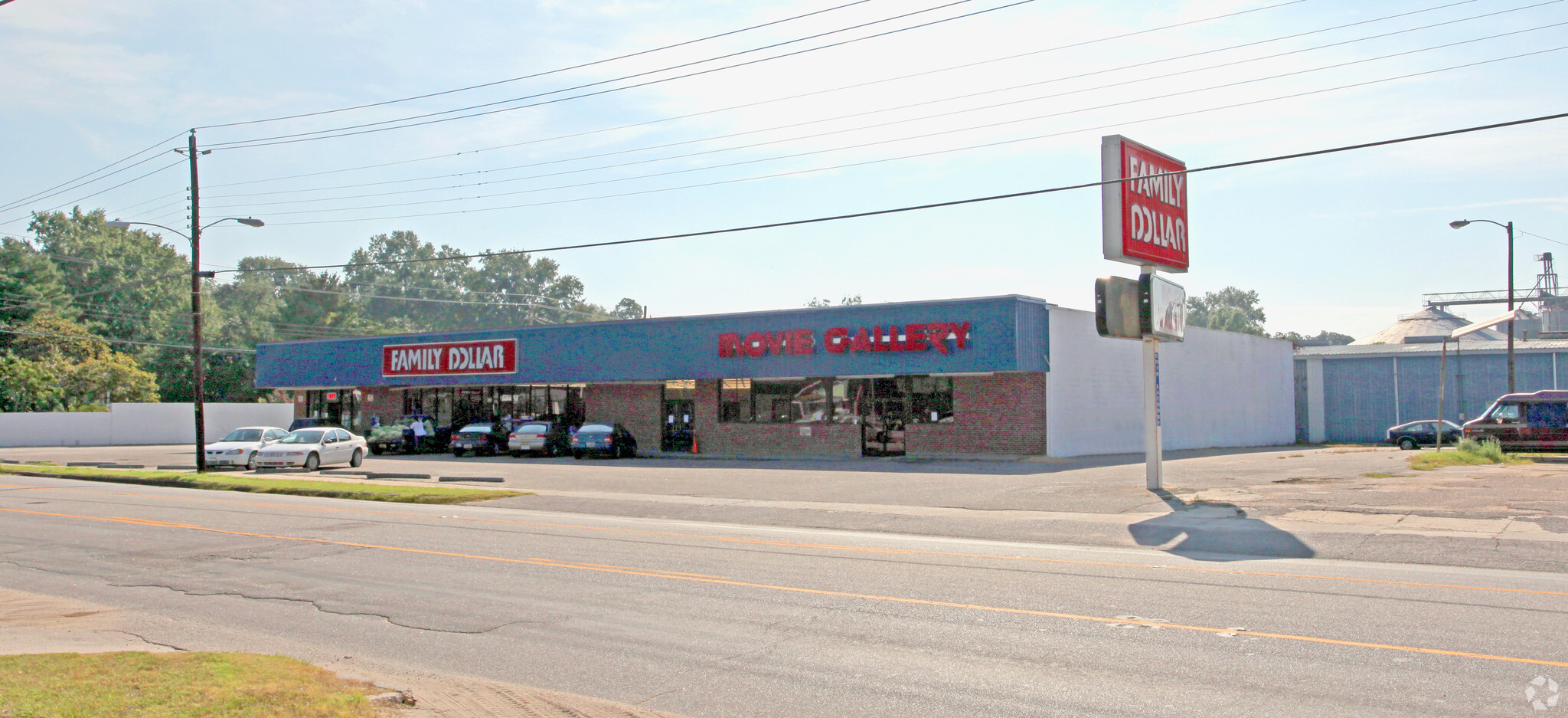 320-328 N Main St, Bishopville, SC for Rent