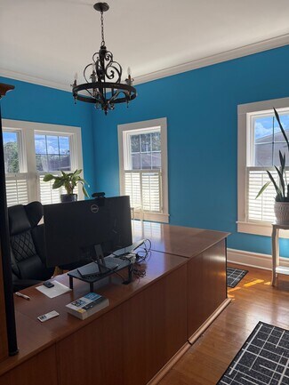 Tallahassee, FL Coworking Space - 917 N Monroe St