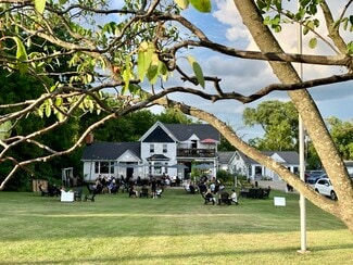 Long Grove, IL Retail - 132 Old McHenry Rd