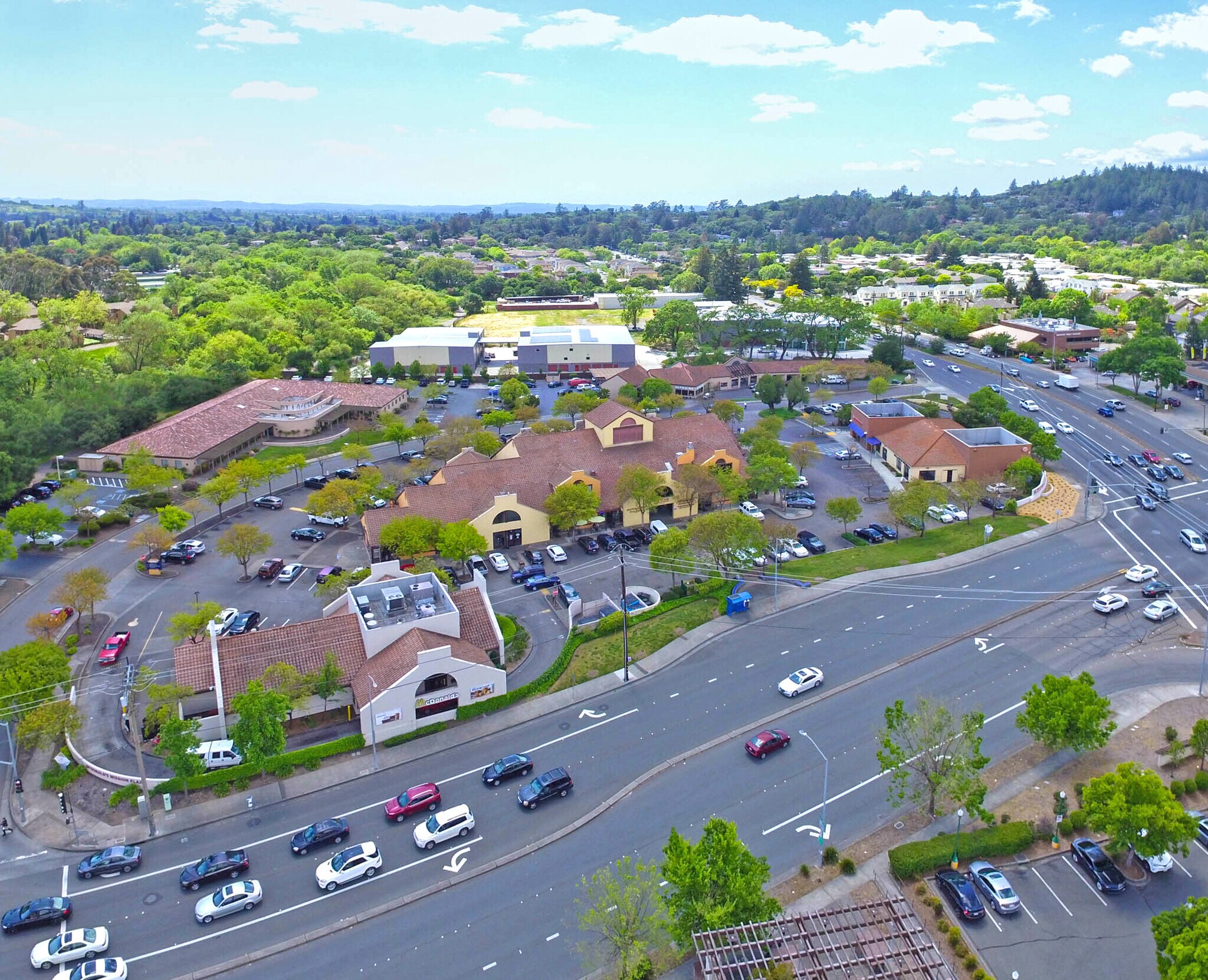 52 Mission Cir, Santa Rosa, CA for Rent