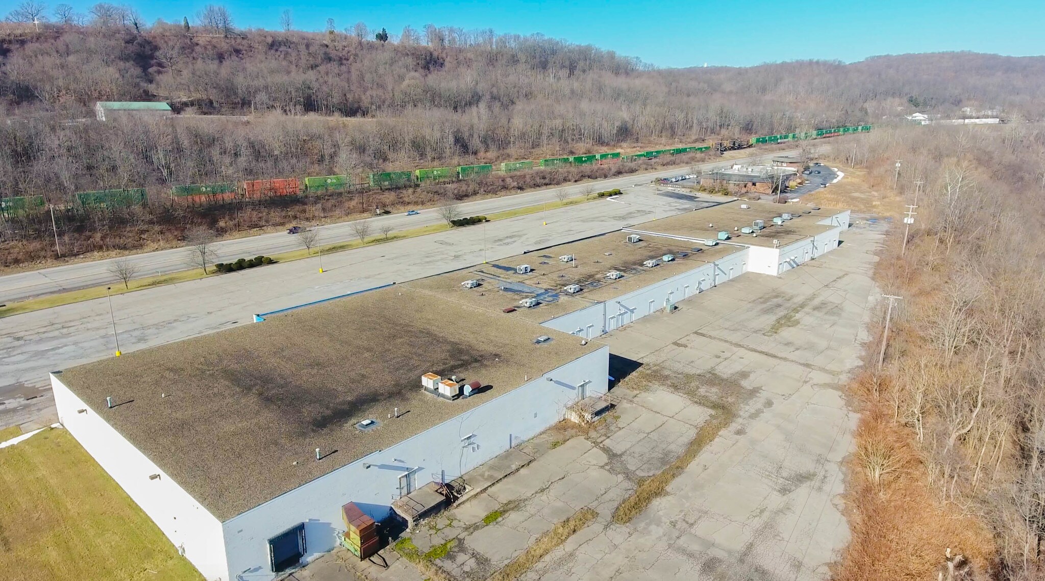 6798-6816 Big Beaver Blvd, Beaver Falls, PA for Rent