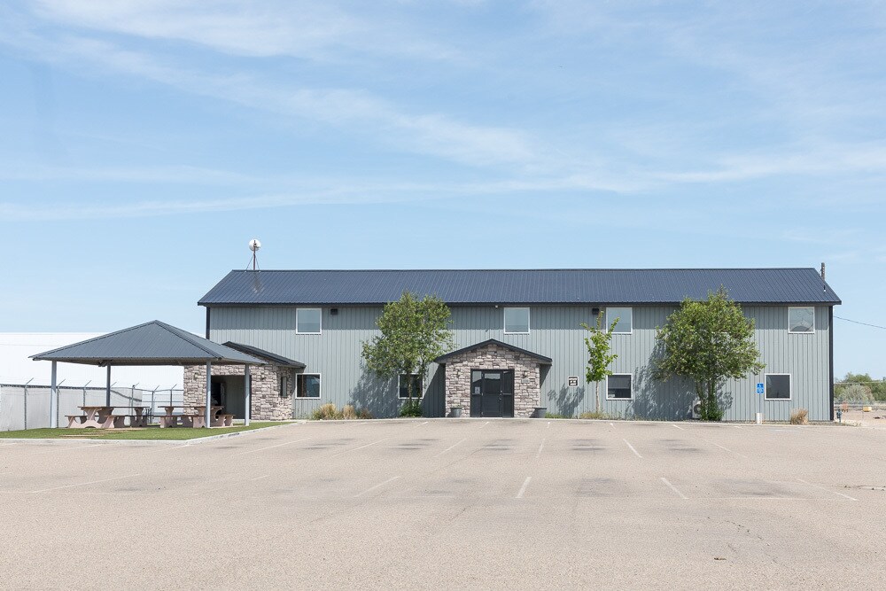 1150 SE 6th St Ontario, OR 97914 Office Property for Lease on