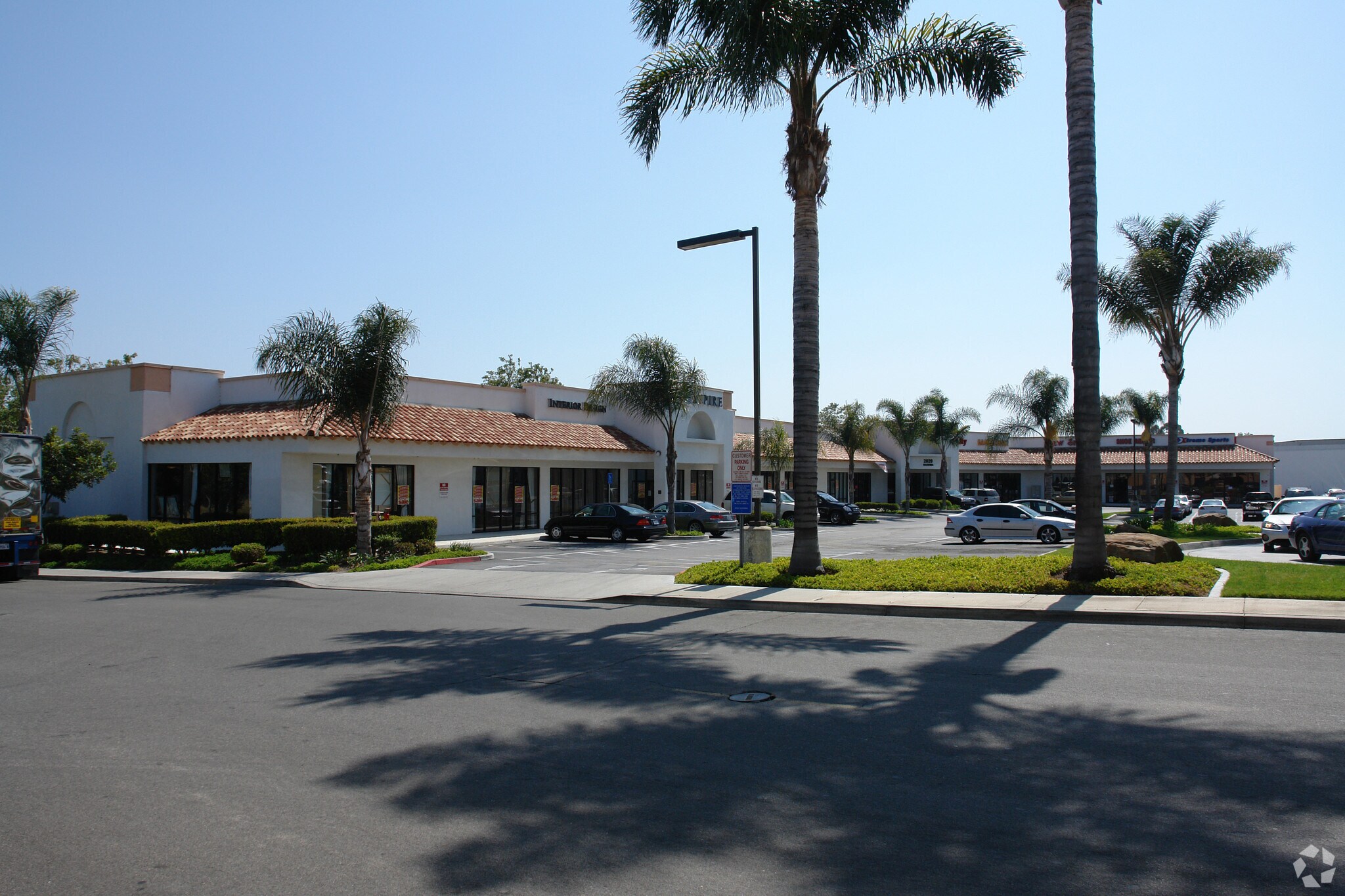 2010-2070 Hacienda Dr, Vista, CA for Rent